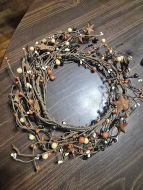 Autumn Berry Twig with Stars - Neutral Orange Black Cream